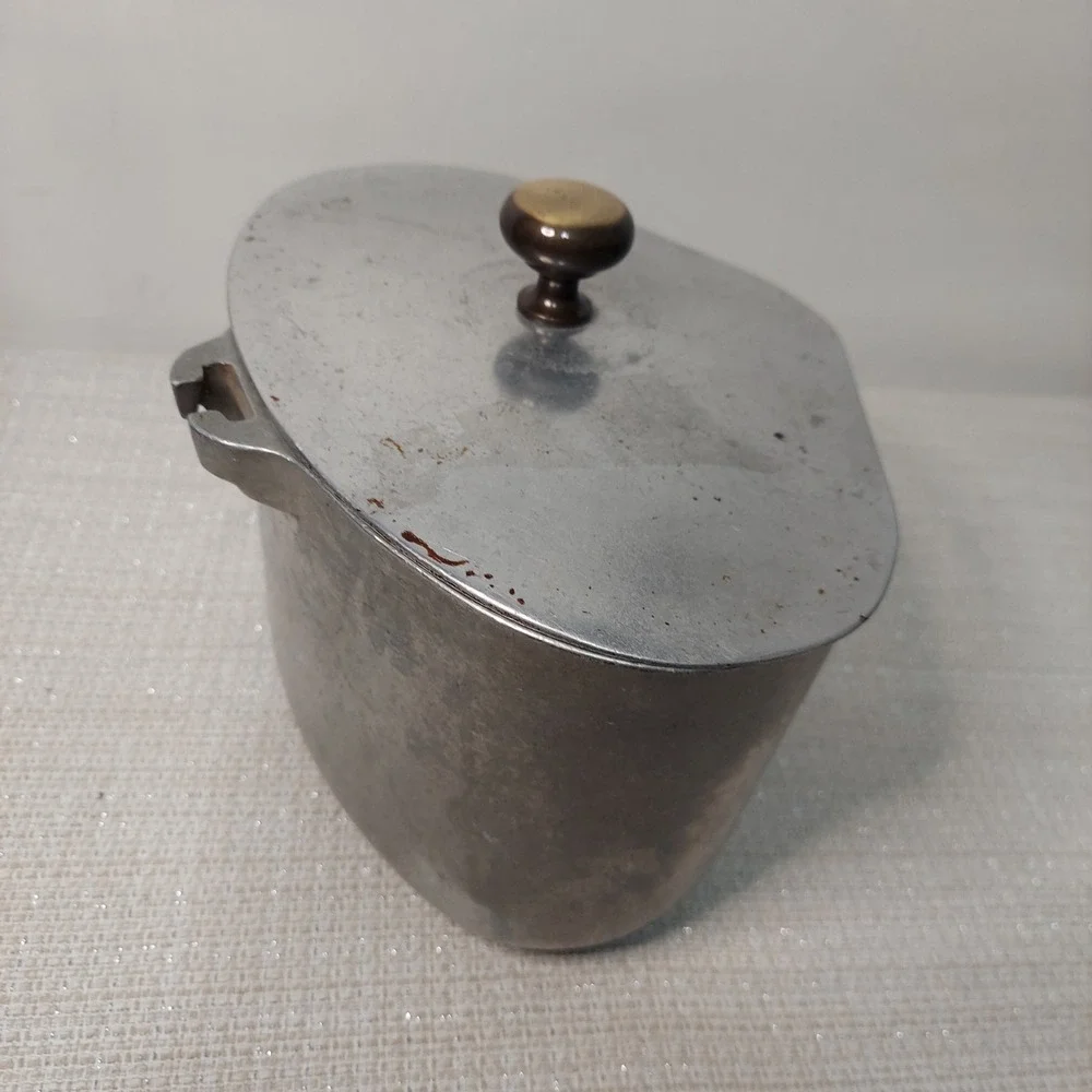 Vintage Cast-Rite Ware Cast Aluminum Pot with Lid Triangular Heart‎ Shape Pan